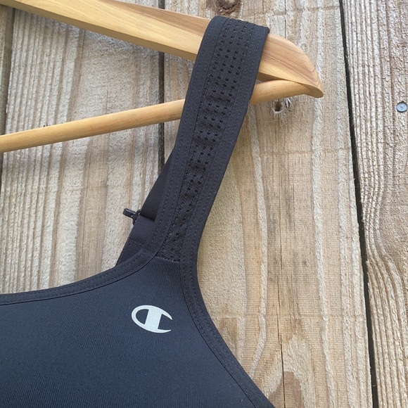 EUC Champion Black Sports-bra - Picture 2 of 12